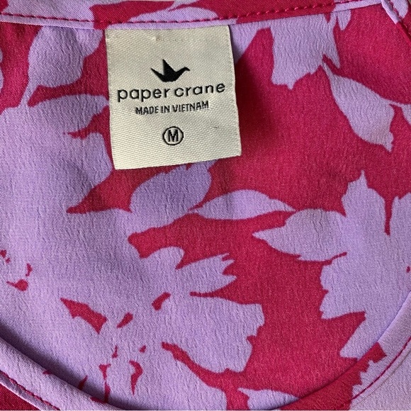 Paper Crane‎ lavender and hot pink flowy Hawaiian floral halter top. Size M - Picture 3 of 7